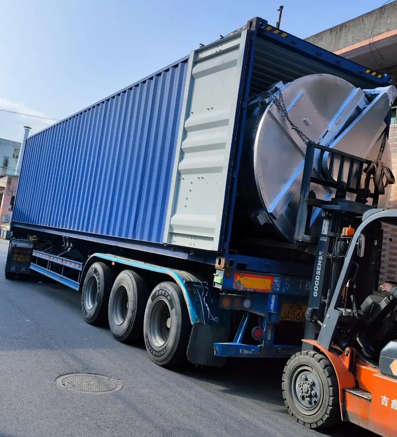 3 miscelatori di plastica spediti in Messico in un container da 40 sedi Copia 1: Aspetti salienti della spedizione in loco · Qualità robusta e consegna efficiente
